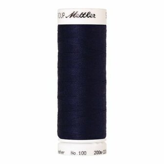 Amann Seralon naaigaren nr. 0016 kleur Dark Indigo op klos